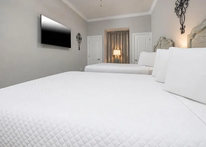 Phoenix Gulf Towers 2606 Apartment *